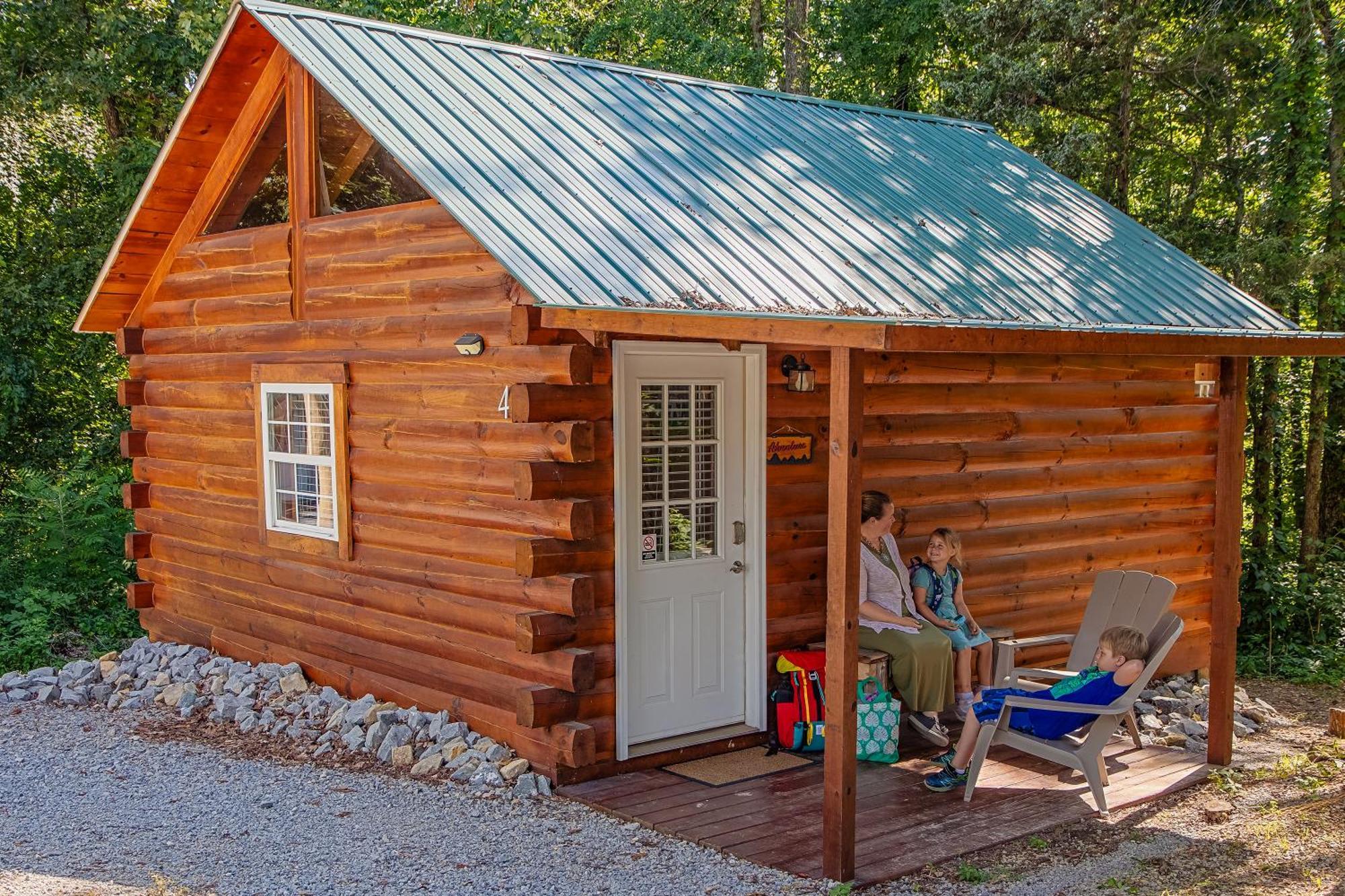 Kozy Haven Log Hotel